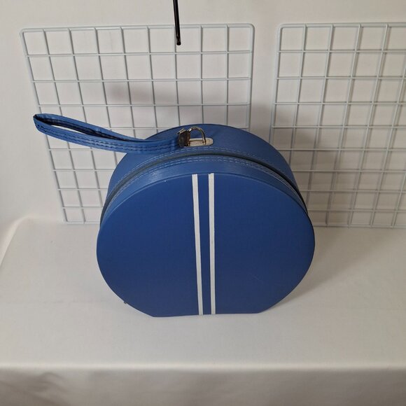 Vintage Travel Hat Box Round 1960s Suitcase Blue With 2 White Stripes - Picture 2 of 16